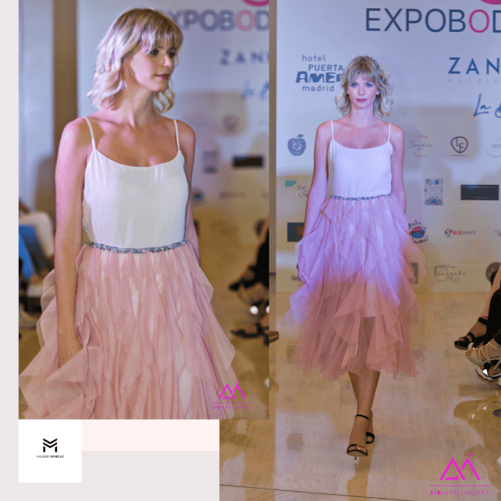 En nuestro atelier, entendemos que cada madrina es única. Por ello, Valérie diseña tu vestido de madrina a medida partiendo de una cuidada selección de estilos donde la artesanía y la personalidad se encuentran para dar vida a tu look ideal. Ya sea a través de vestidos clásicos o innovadores trajes de pantalón, aquí diseñamos para que te sientas tú misma.