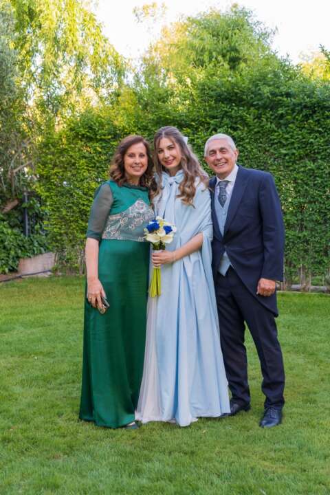 En esta pagina, puedes ver las opiniones reales de nuestras clientas de vestidos de novia cortos, vestidos de novia largos, trajes de novia con pantalón. Hacemos cualquier tipo de vestido o traje de novia: vestidos de novia rosas, mono de novia con cola, vestidos de novia cortos de encaje, vestidos de novia para boda civil, vestidos de novia bohemio, vestidos de novia para boda en la playa, capas de novias, vestidos de novia para bodas temáticas, trajes de novia con pantalones, trajes de novia con chaqueta, vestidos de novia sirena, vestidos de novia princesa,...</p>