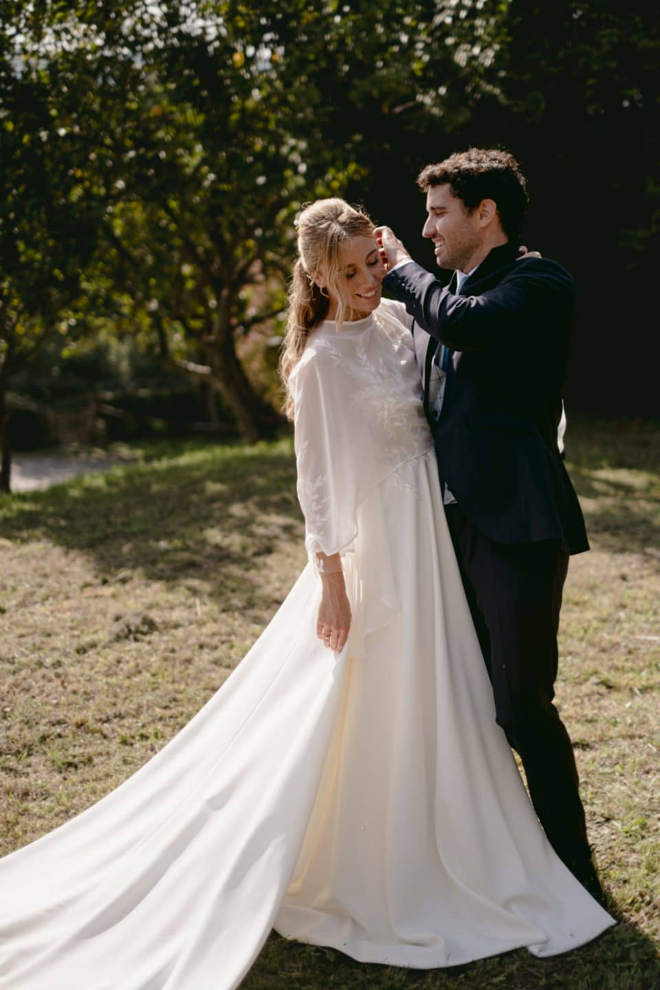 En esta pagina, puedes ver las opiniones reales de nuestras clientas de vestidos de novia cortos, vestidos de novia largos, trajes de novia con pantalón. Hacemos cualquier tipo de vestido o traje de novia: vestidos de novia rosas, mono de novia con cola, vestidos de novia cortos de encaje, vestidos de novia para boda civil, vestidos de novia bohemio, vestidos de novia para boda en la playa, capas de novias, vestidos de novia para bodas temáticas, trajes de novia con pantalones, trajes de novia con chaqueta, vestidos de novia sirena, vestidos de novia princesa,...</p>