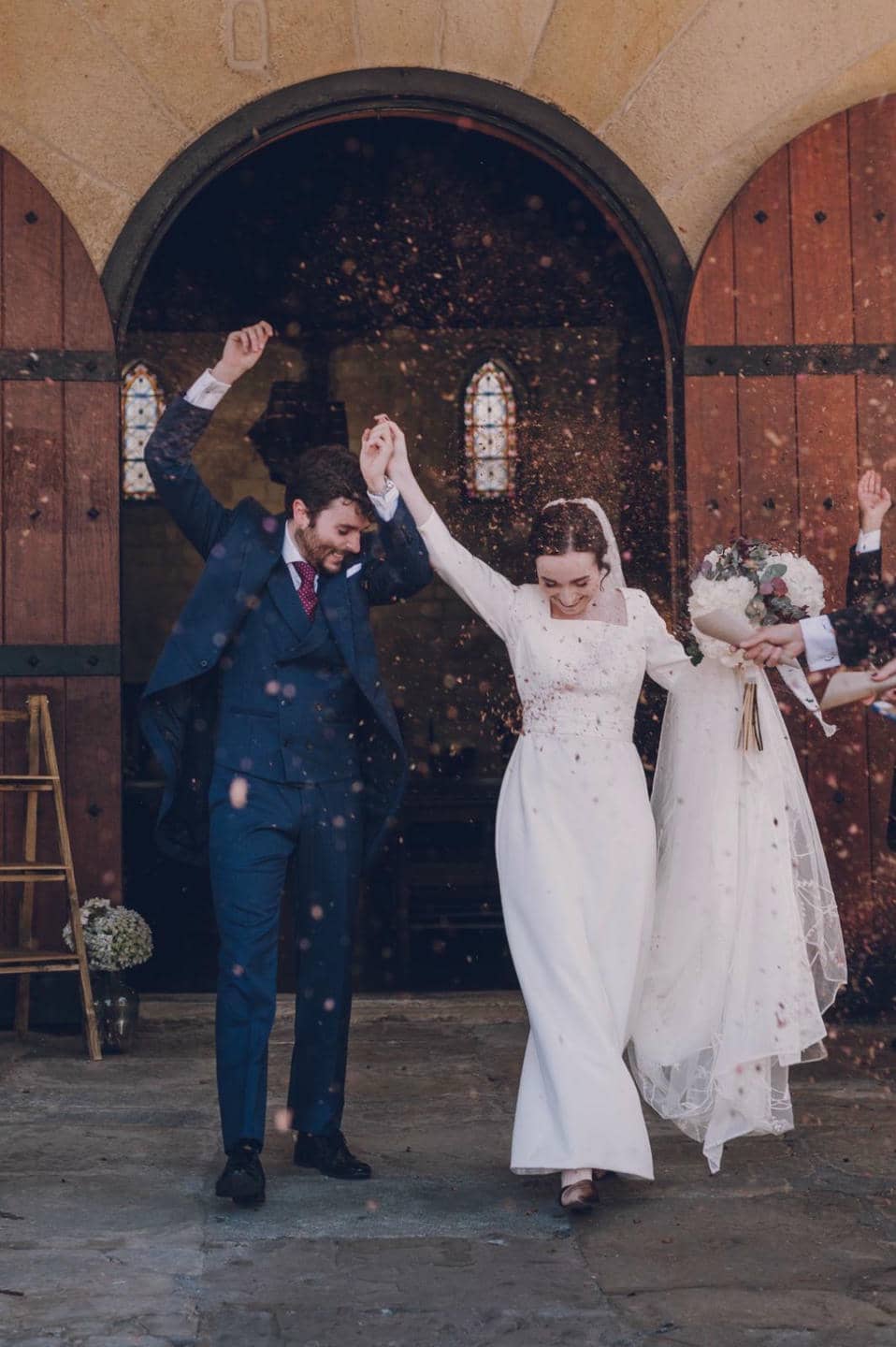 En esta pagina, puedes ver las opiniones reales de nuestras clientas de vestidos de novia cortos, vestidos de novia largos, trajes de novia con pantalón. Hacemos cualquier tipo de vestido o traje de novia: vestidos de novia rosas, mono de novia con cola, vestidos de novia cortos de encaje, vestidos de novia para boda civil, vestidos de novia bohemio, vestidos de novia para boda en la playa, capas de novias, vestidos de novia para bodas temáticas, trajes de novia con pantalones, trajes de novia con chaqueta, vestidos de novia sirena, vestidos de novia princesa,...</p>